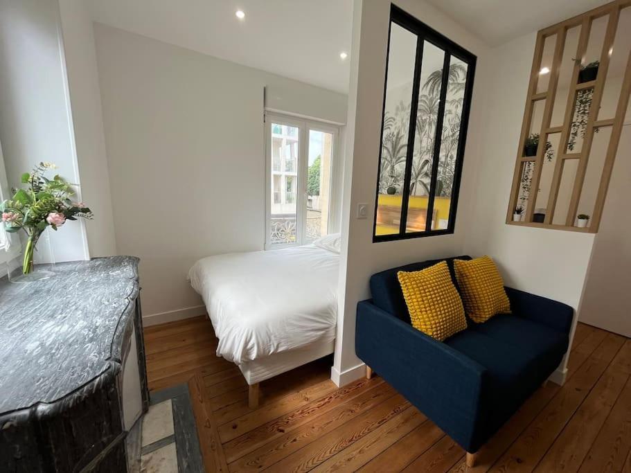 Studio Au Coeur De Caen-Renove Apartment Luaran gambar