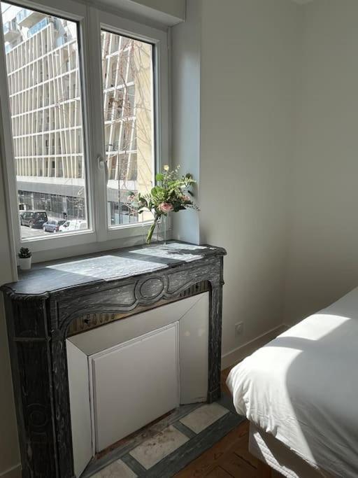 Studio Au Coeur De Caen-Renove Apartment Luaran gambar